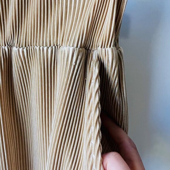 BBXBRAND pleated satin wide leg , Cut-out crop top set, beige, Size 12/L - Picture 7 of 9